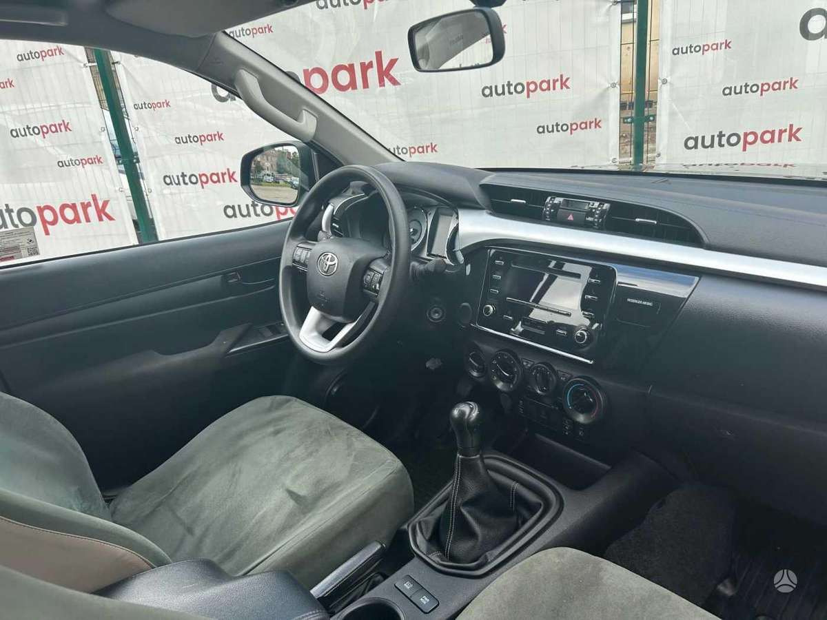 Toyota Hilux, 2021 7