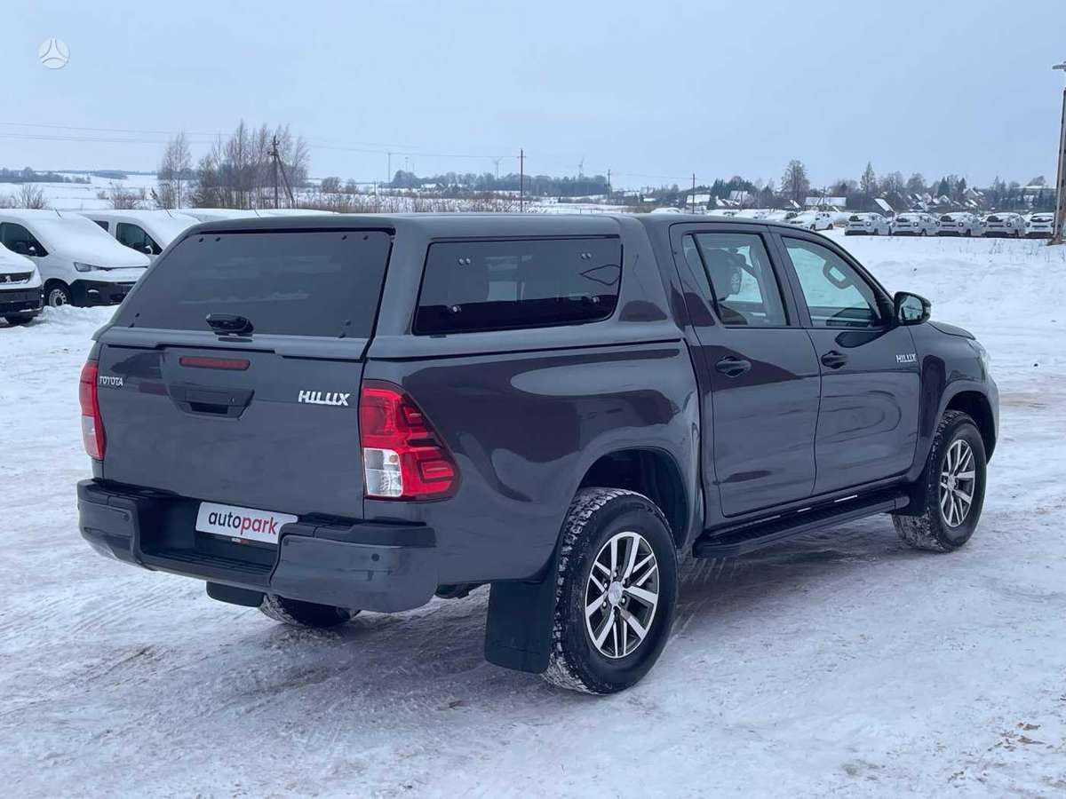 Toyota Hilux, 2021 4