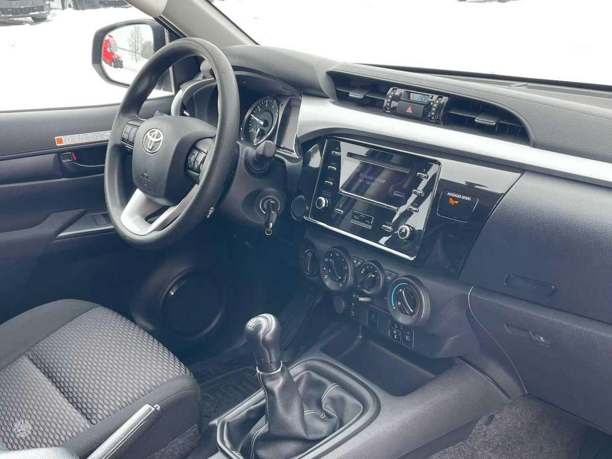 Toyota Hilux, 2021 7