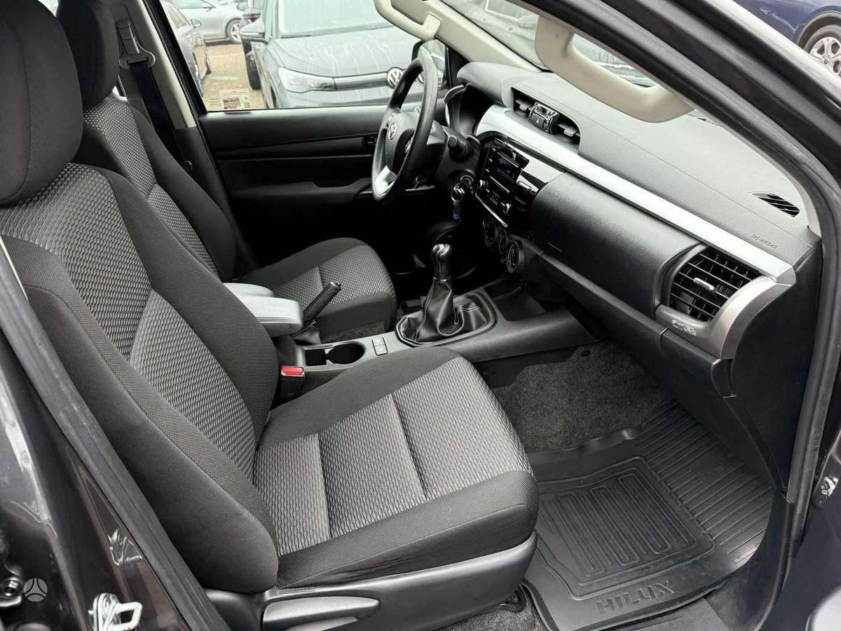 Toyota Hilux, 2021 7