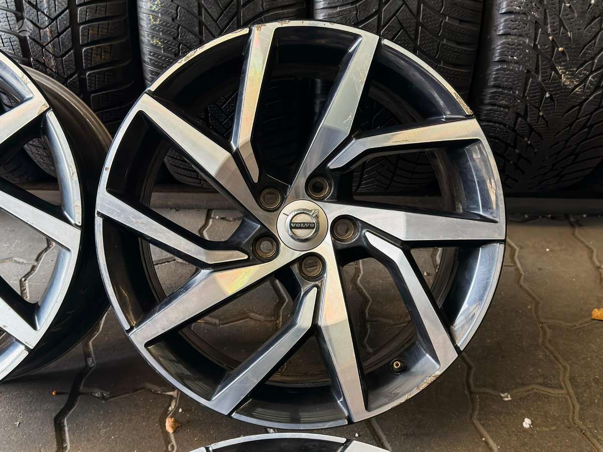 -Kita- Volvo, light alloy, R18