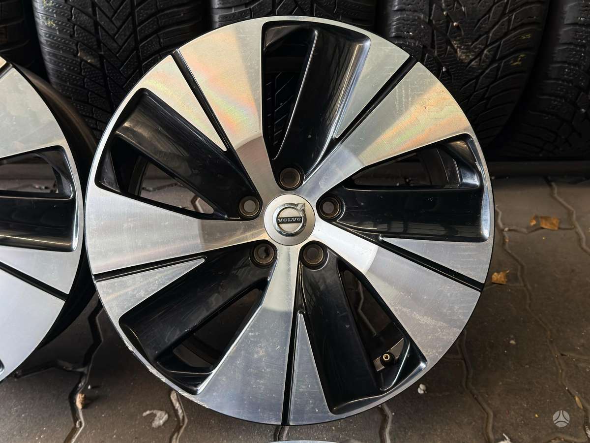 -Kita- Volvo, light alloy, R18