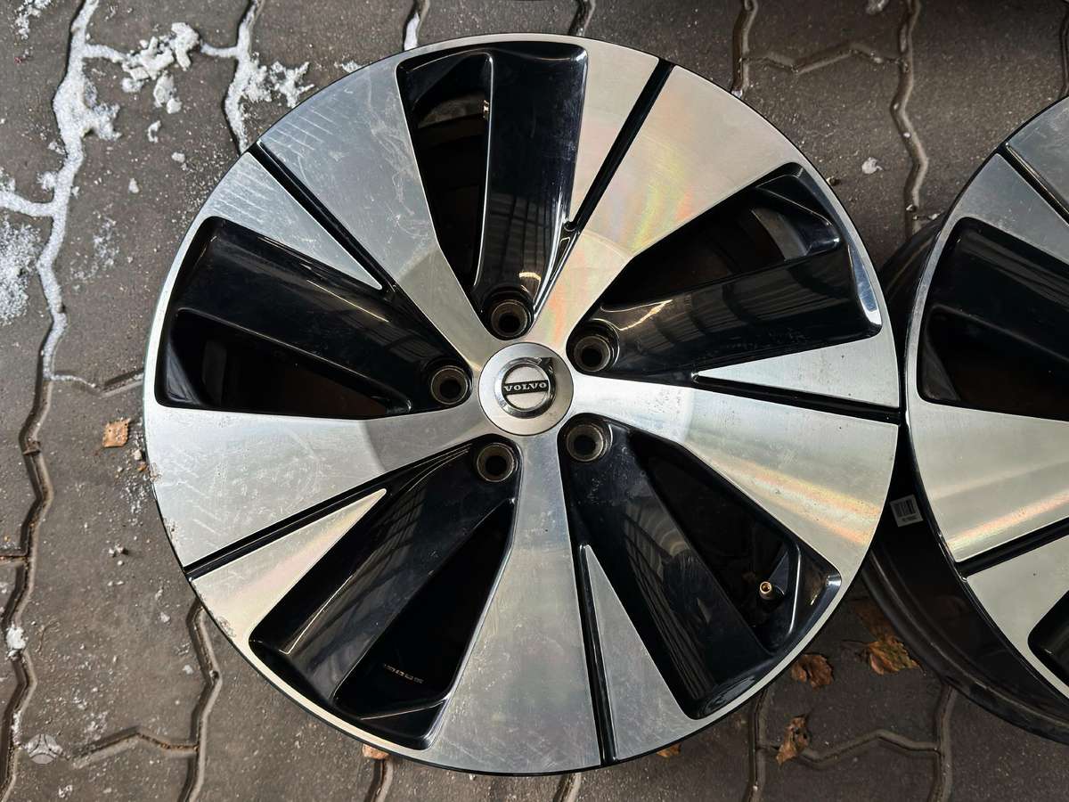 -Kita- Volvo, light alloy, R18