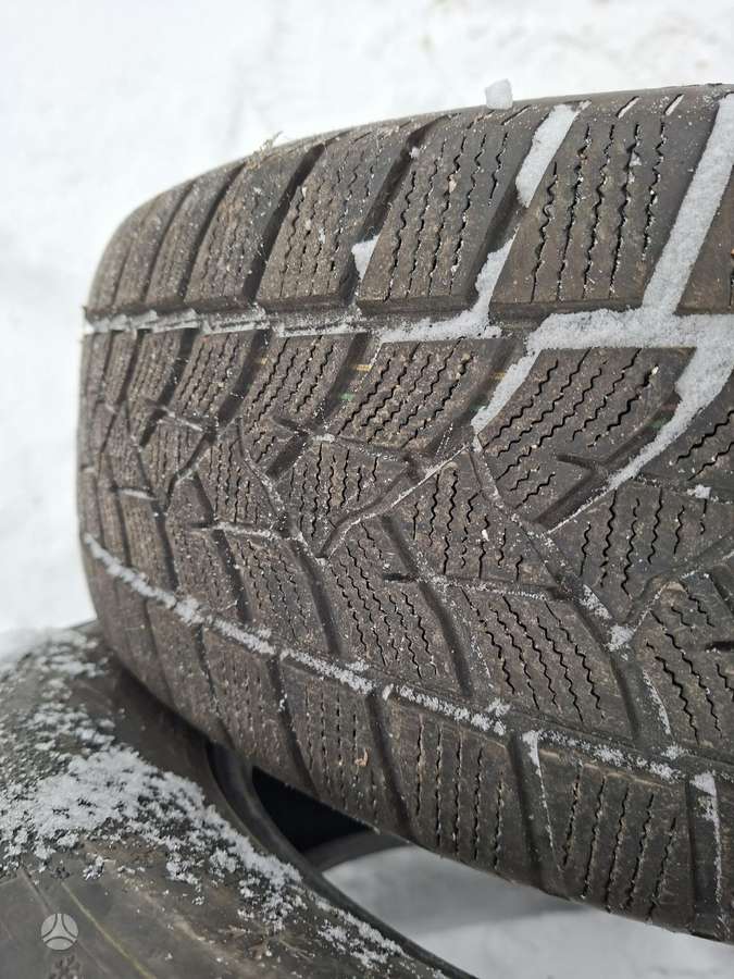 Dunlop, всесезонные 235/65 R17