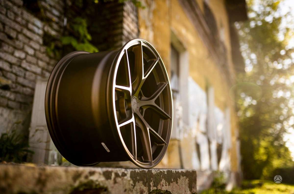 Japan Racing SL01 Bronze FlowForm, легкосплавные , R19