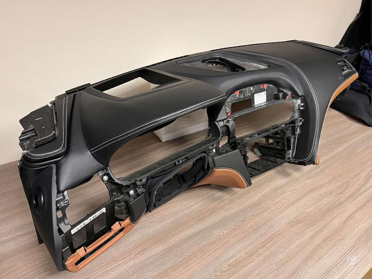 BMW 6 serija salono detalės