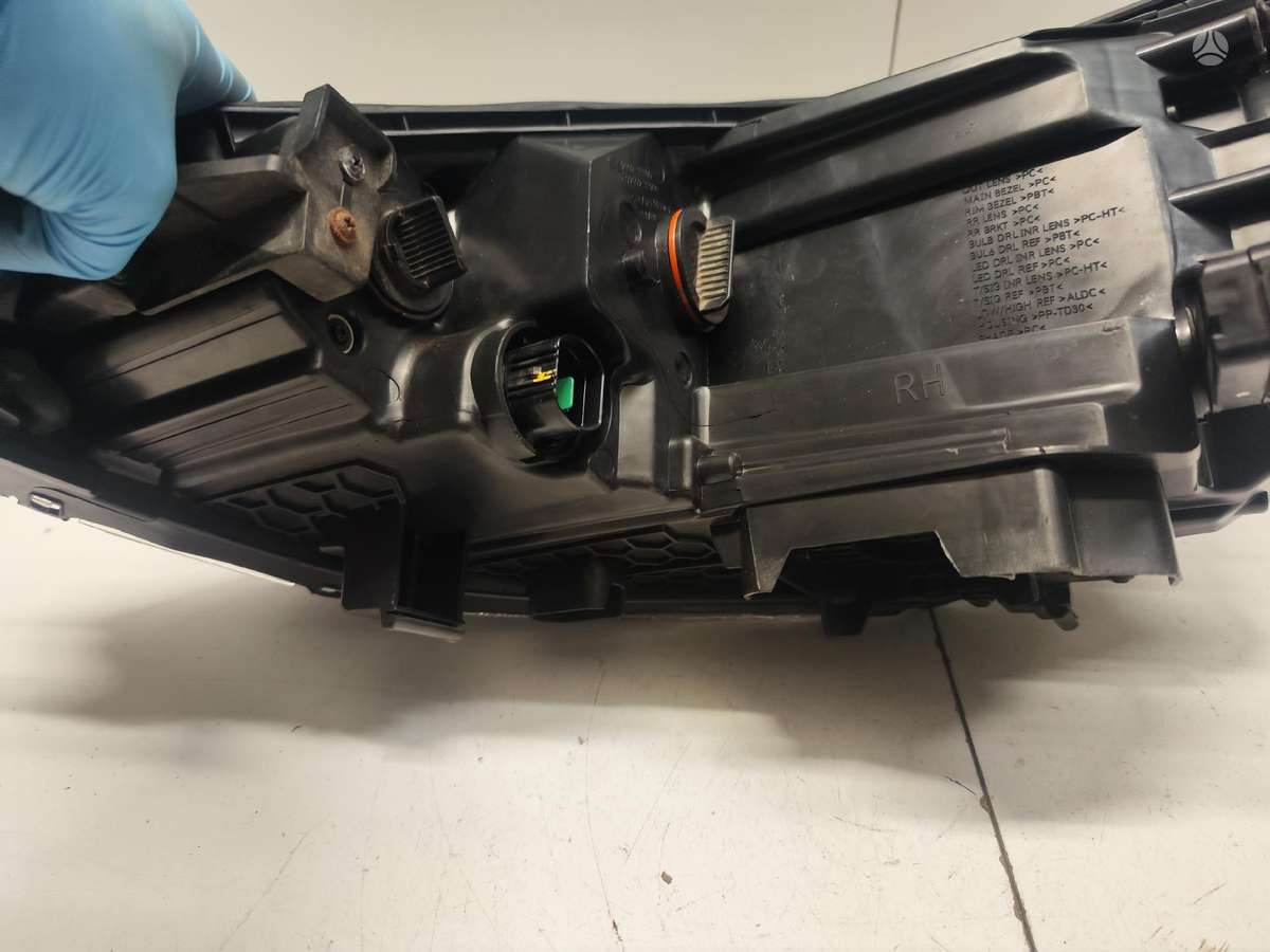Kia Sportage, 92102F1010