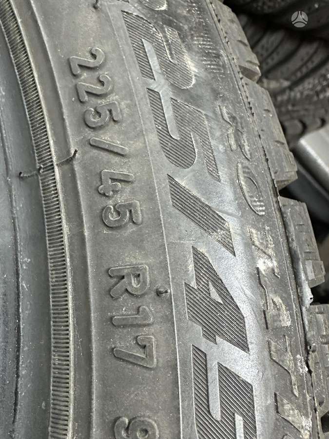 Pirelli, winter 225/45 R17