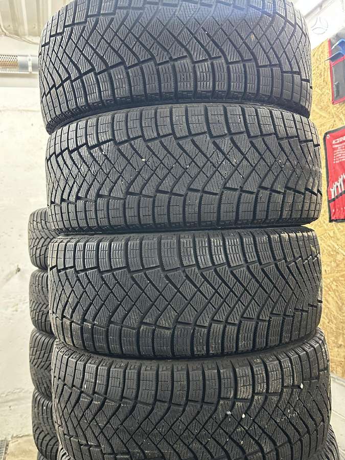 Pirelli, winter 225/45 R17