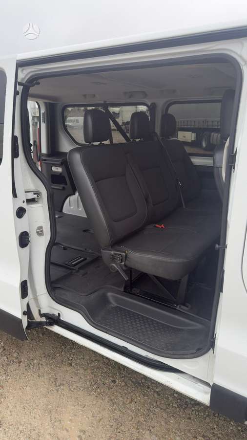 Renault Trafic, passenger minibus