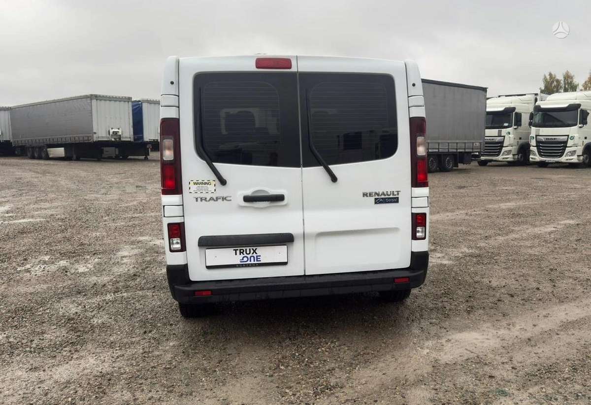 Renault Trafic, passenger minibus
