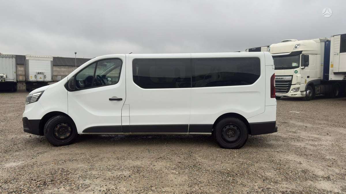 Renault Trafic, passenger minibus