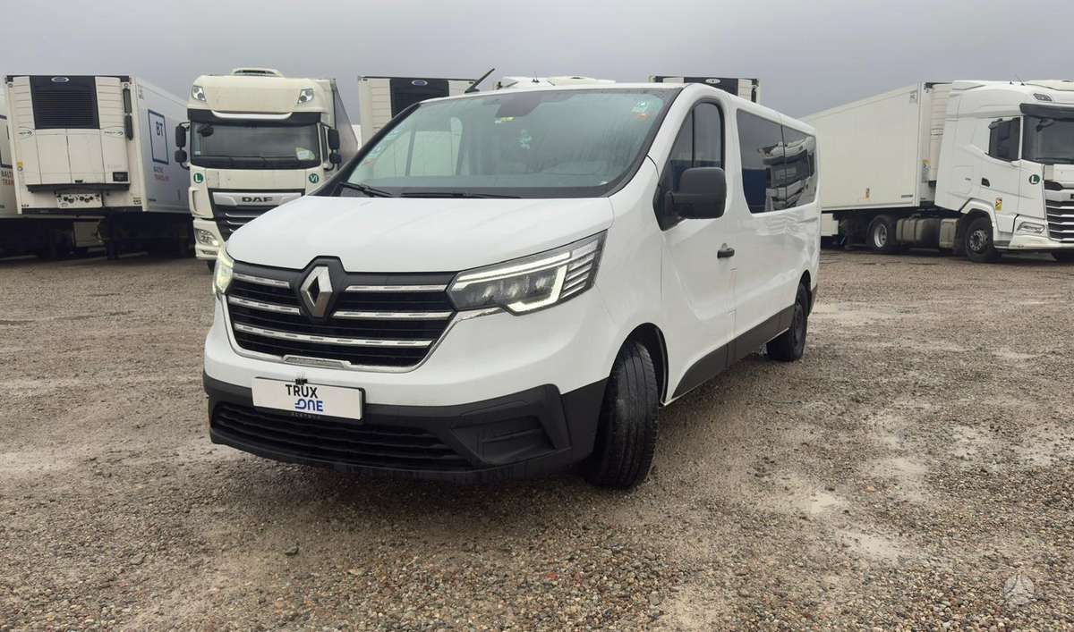 Renault Trafic, passenger minibus