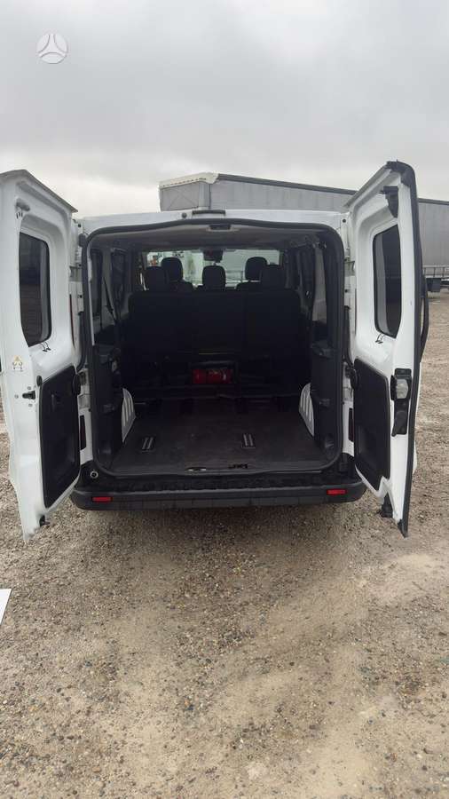 Renault Trafic, passenger minibus