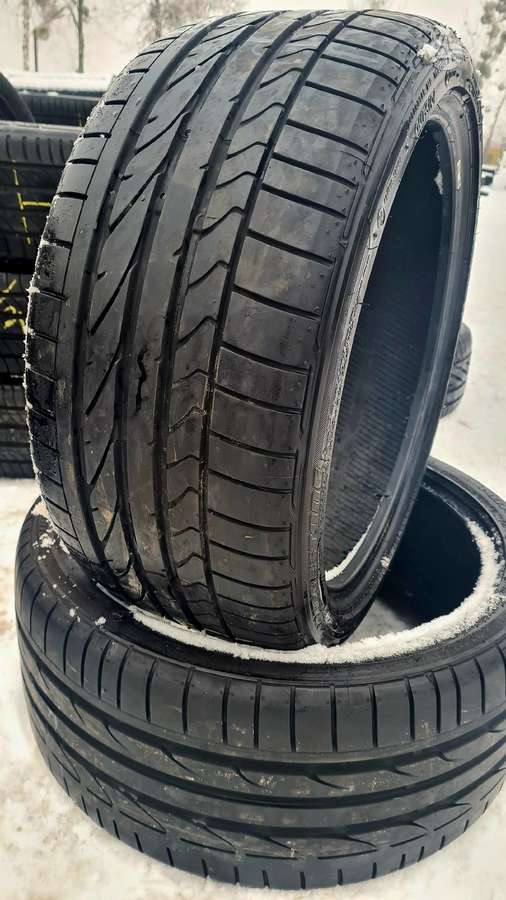 Bridgestone, vasaras 245/35 R18