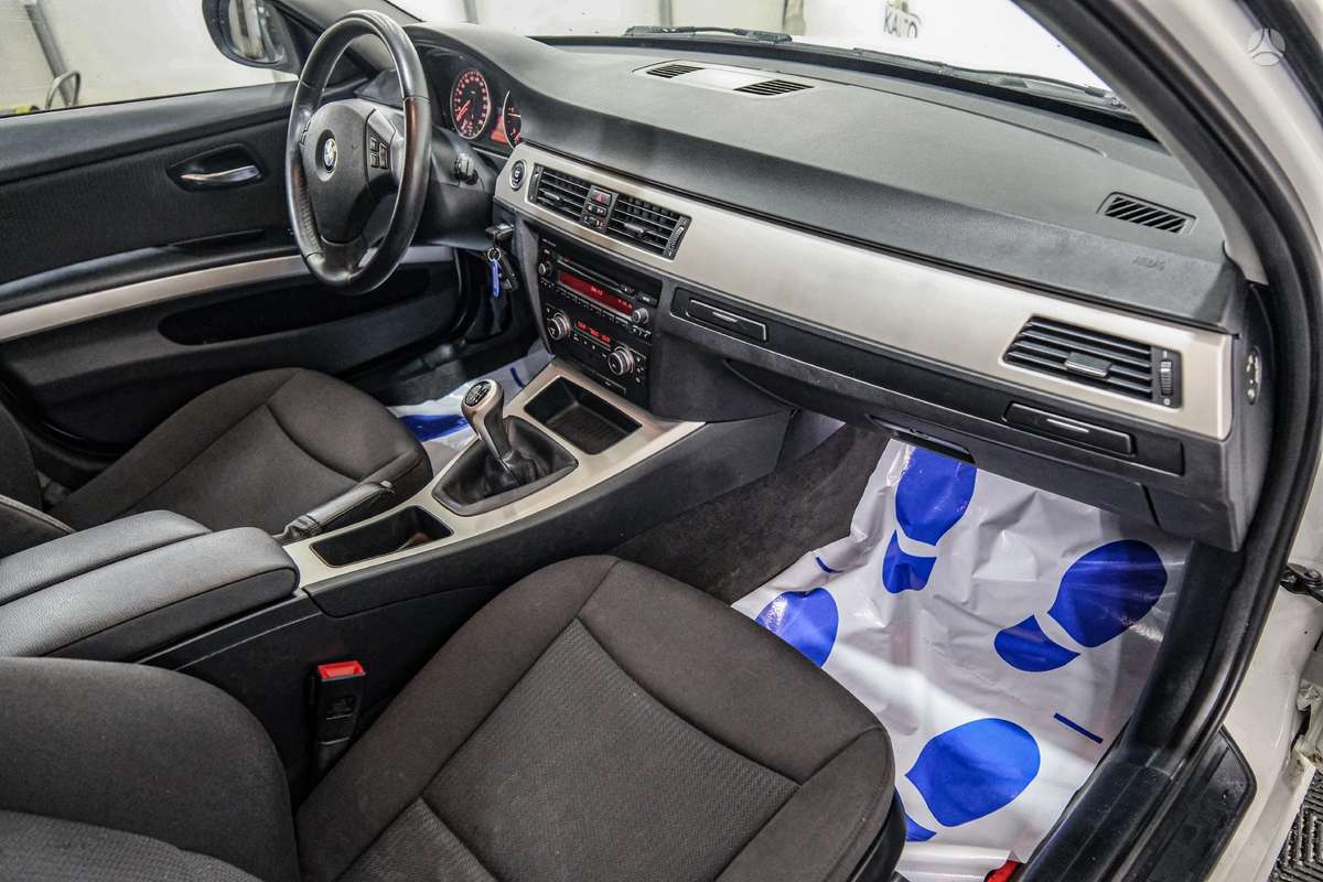 BMW 318, 2.0 l., Универсал