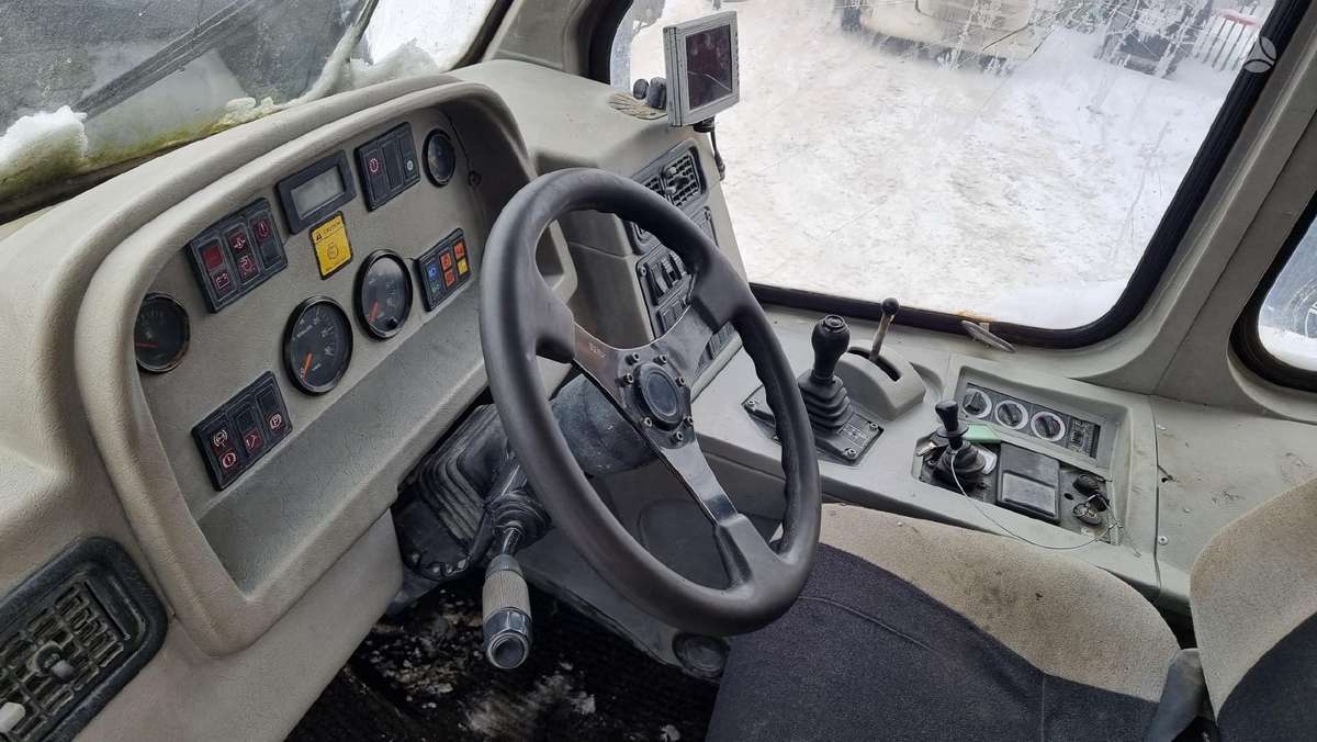 Doosan MOXY MT 31, самосвалы