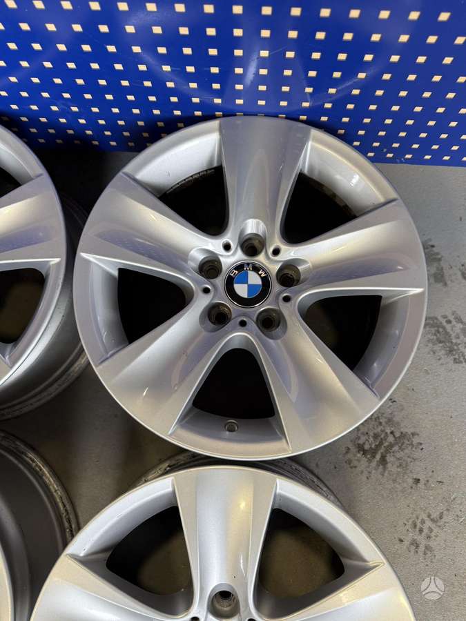 BMW, lengvojo lydinio, R17