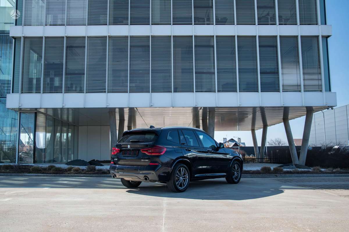 BMW X3, 2.0 l., Внедорожник / Кроссовер