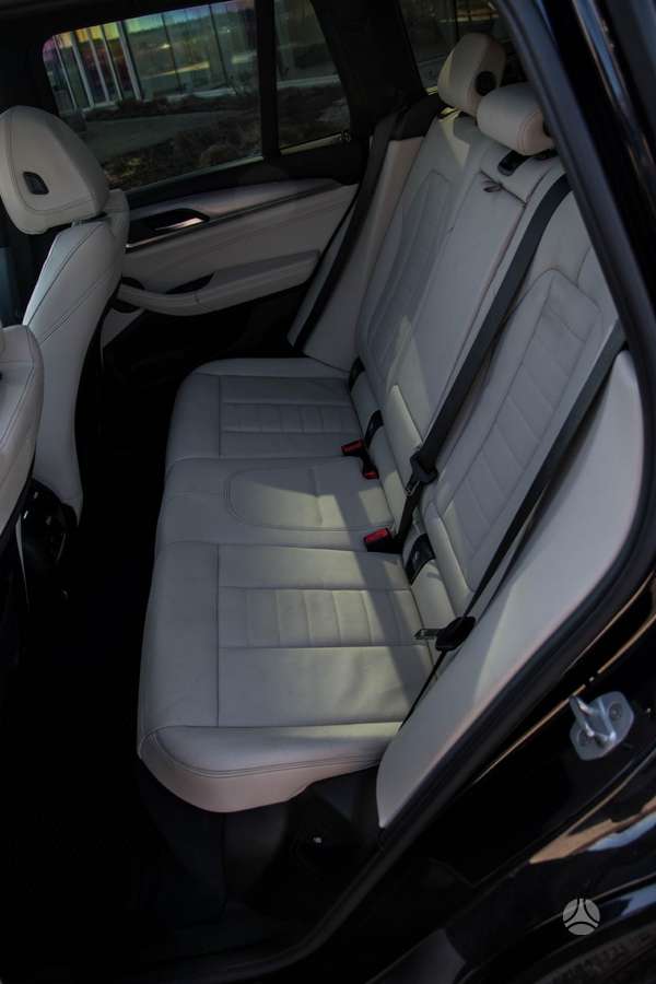 BMW X3, 2.0 l., Внедорожник / Кроссовер