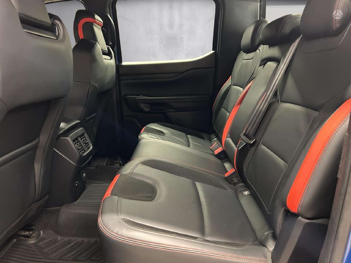 Ford Raptor, 2024 13