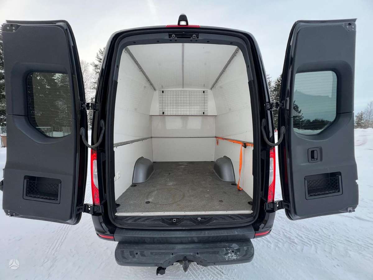 Mercedes-Benz -kita-, 2019 17