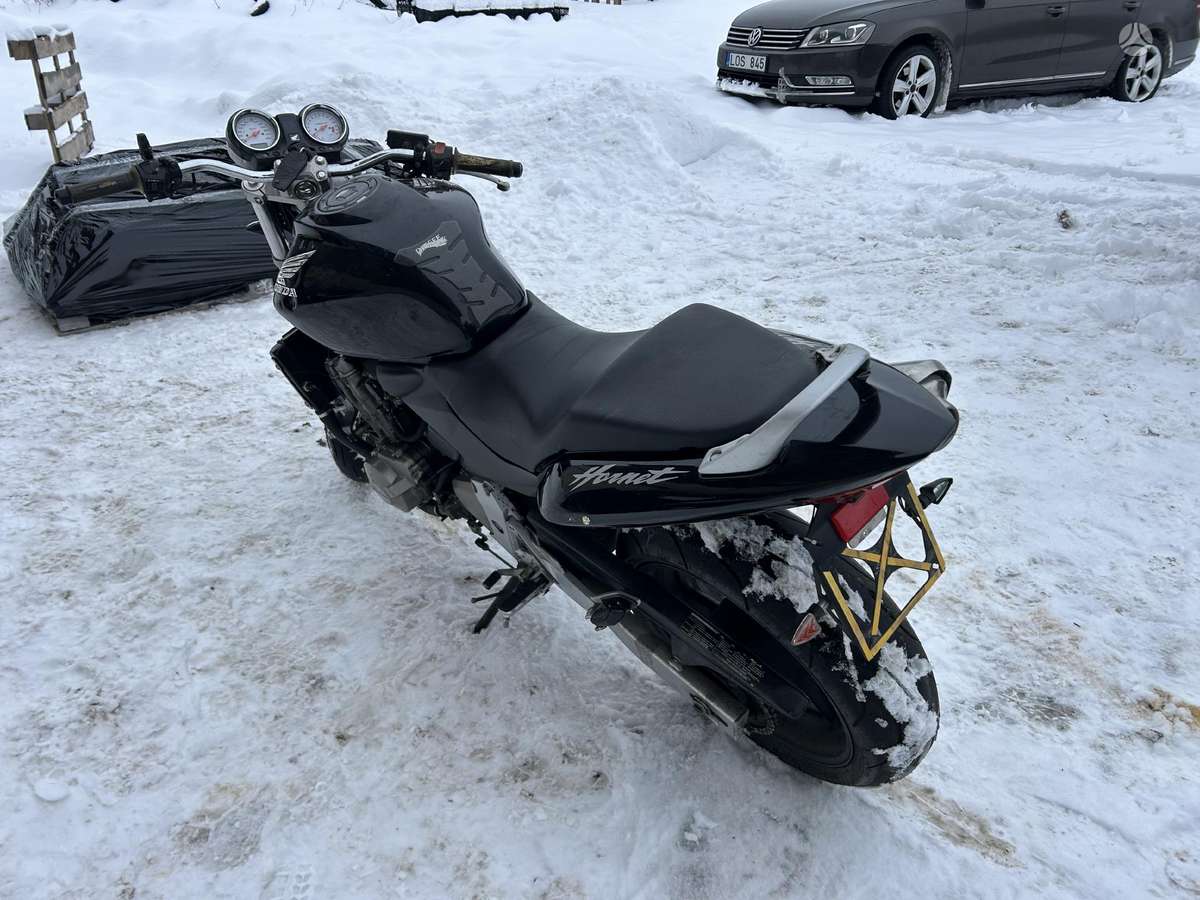 Honda Hornet, street / classic