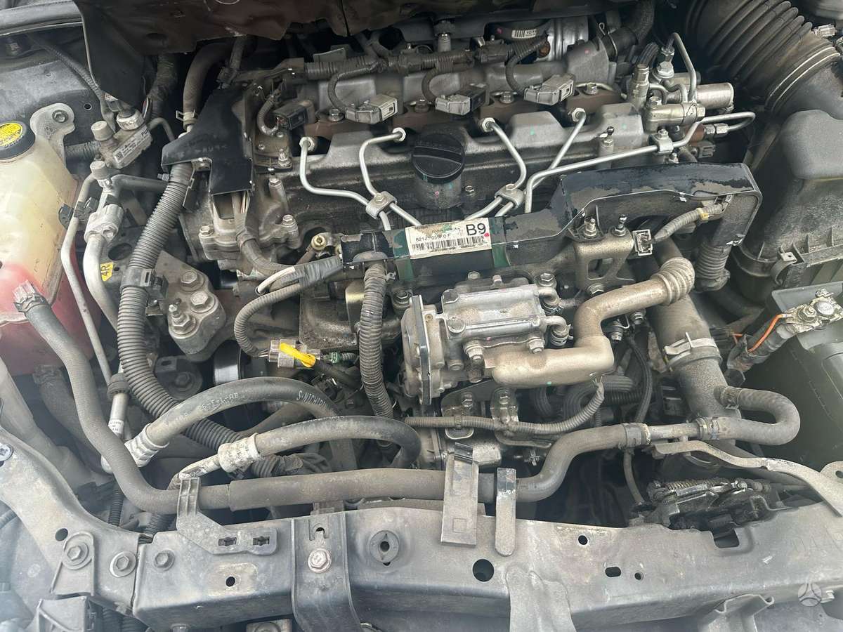 Toyota Avensis детали кузова