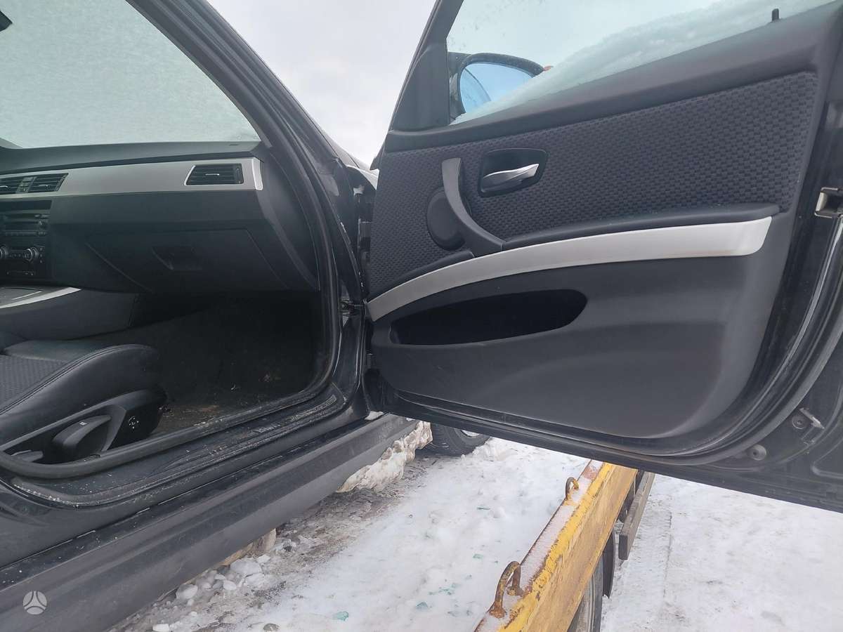 BMW 320, Hhhy, Variklis deze geri