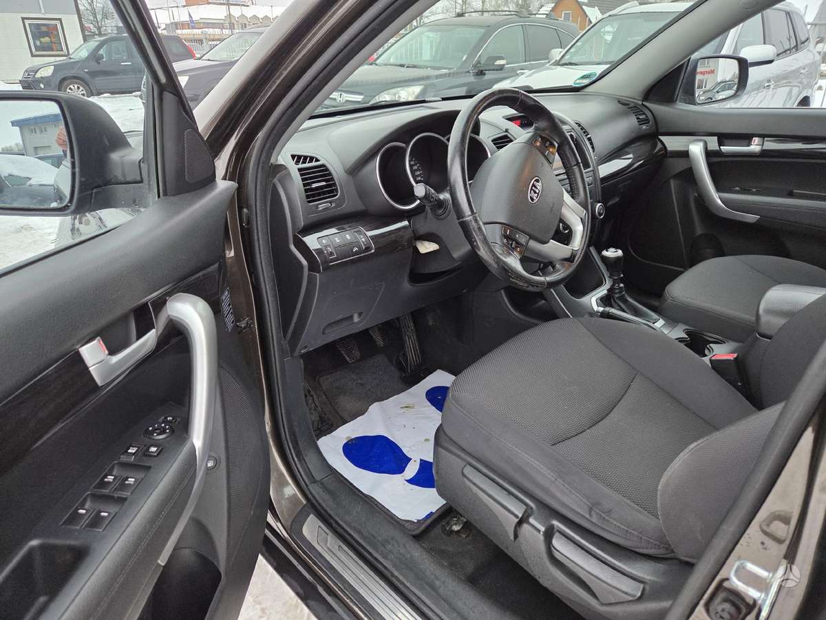 Kia Sorento, 2.2 l., off-road / crossover