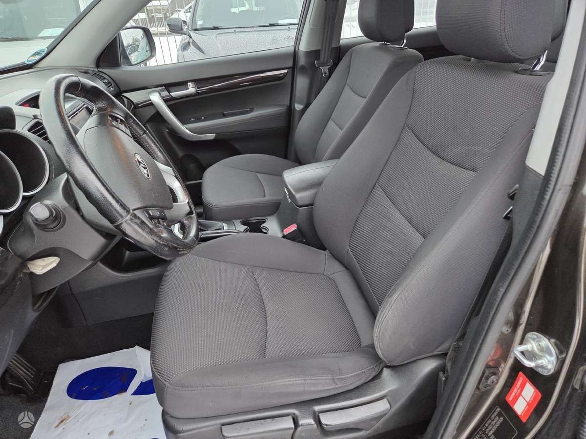 Kia Sorento, 2.2 l., off-road / crossover