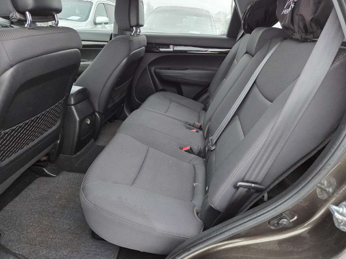 Kia Sorento, 2.2 l., off-road / crossover