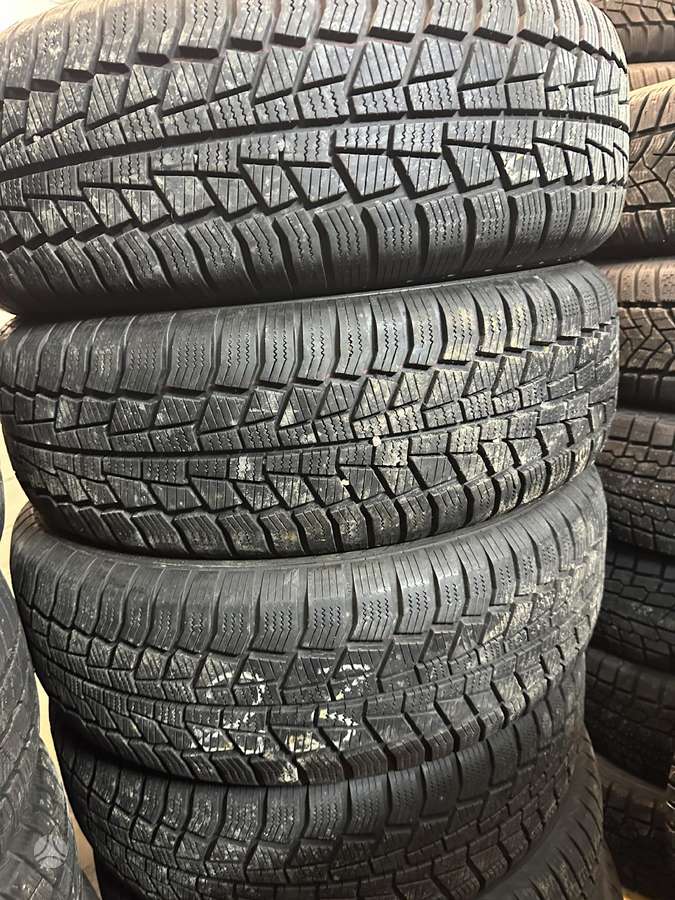 Gislaved, ziemas 215/65 R17