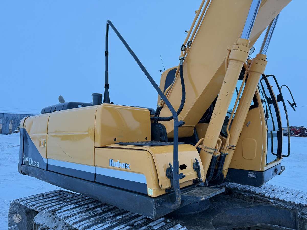 Hyundai Robex 210 LC-9, экскаваторы