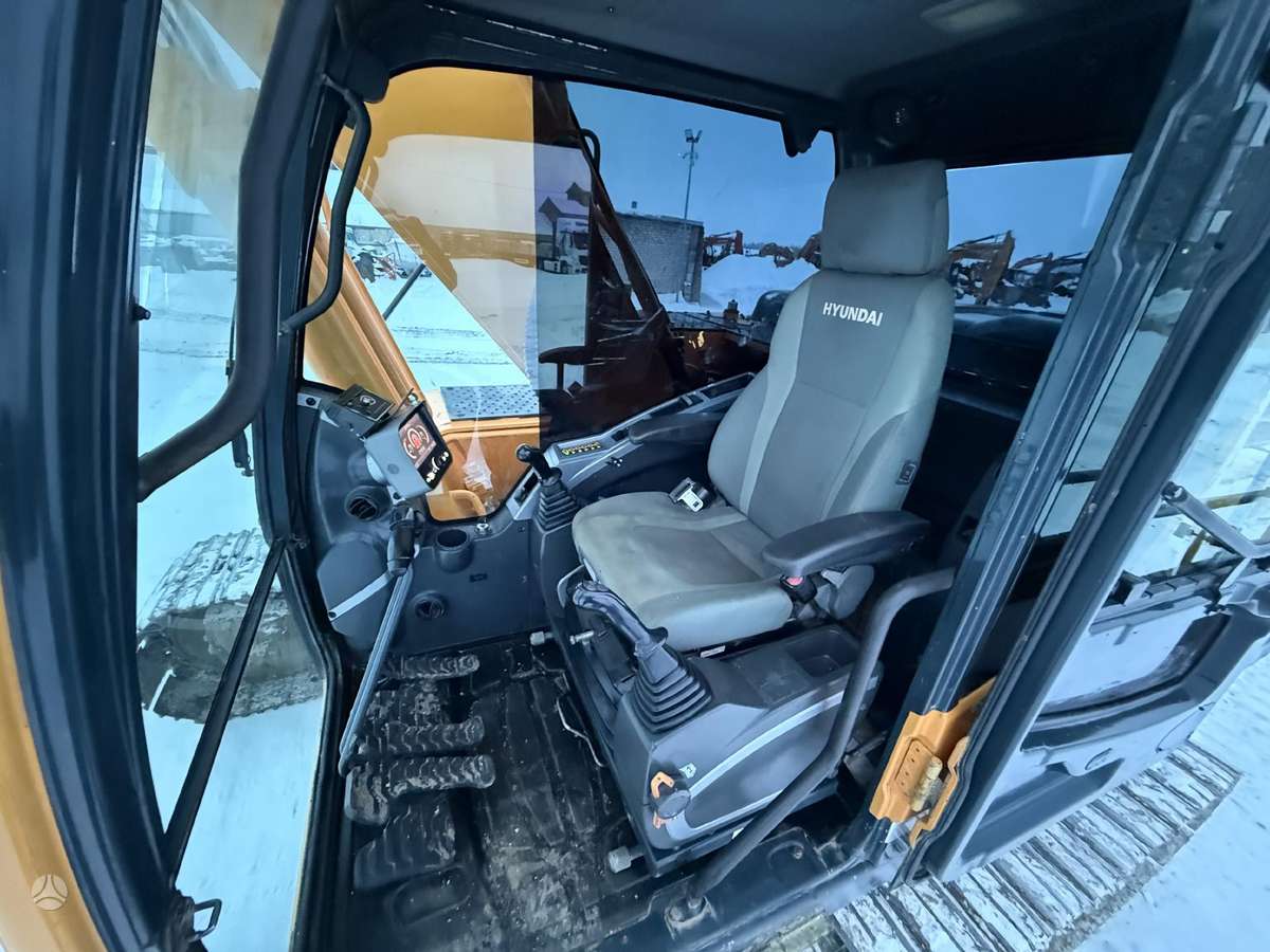 Hyundai Robex 210 LC-9, экскаваторы