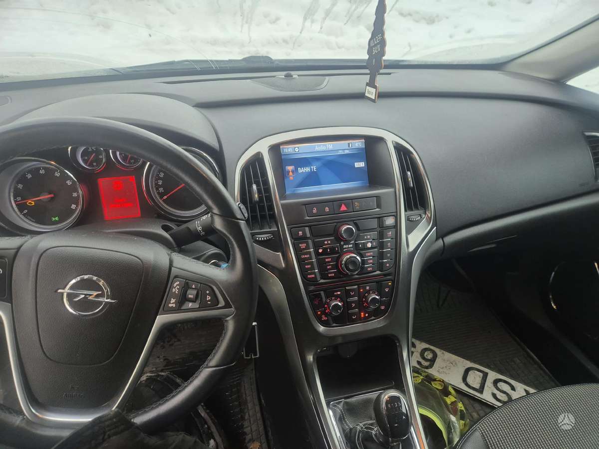 Opel Astra dalimis. Dalimis siunčiam