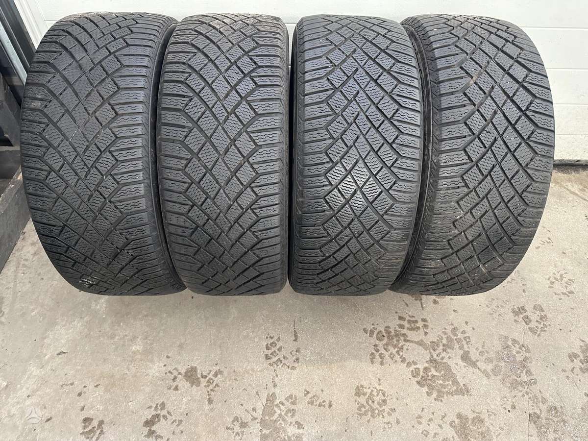 Continental, зимние 245/45 R19