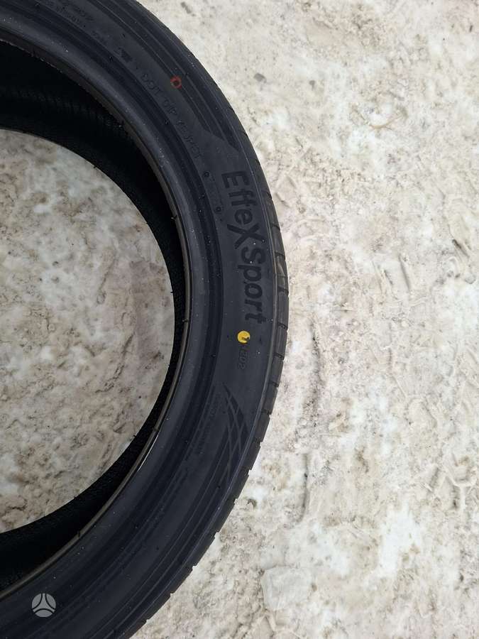 Triangle, vasaras 255/40 R19