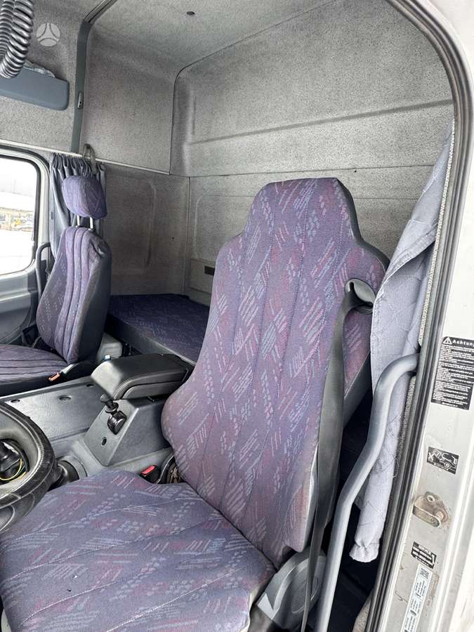 Mercedes-Benz 818, flatbeds
