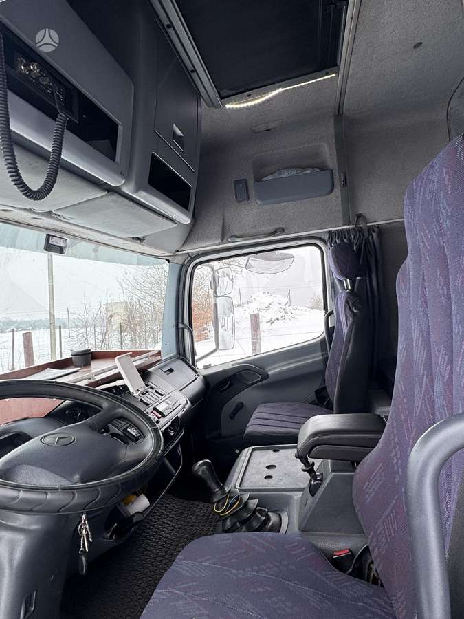 Mercedes-Benz 818, flatbeds