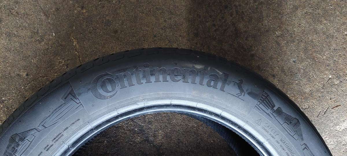 Continental, всесезонные 235/55 R17