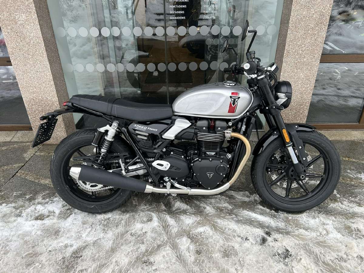 Triumph Speed Triple 900cc, street / klasikiniai