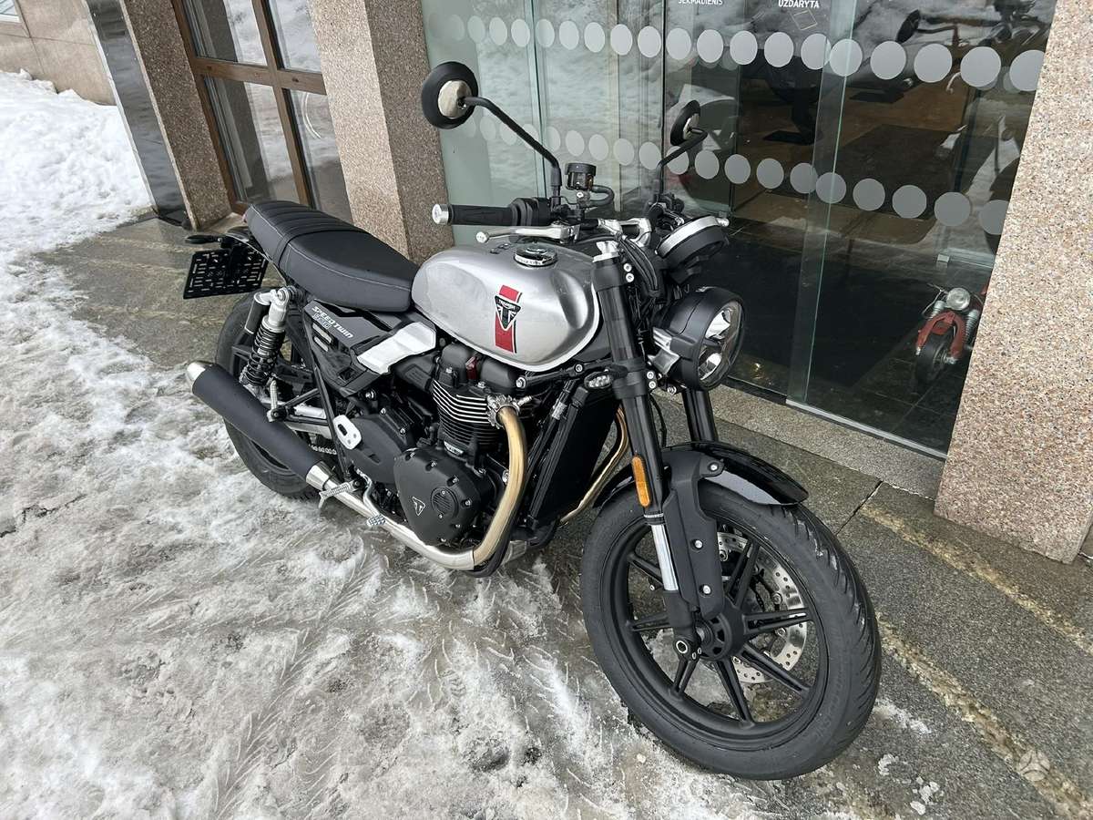 Triumph Speed Triple 900cc, street / klasikiniai
