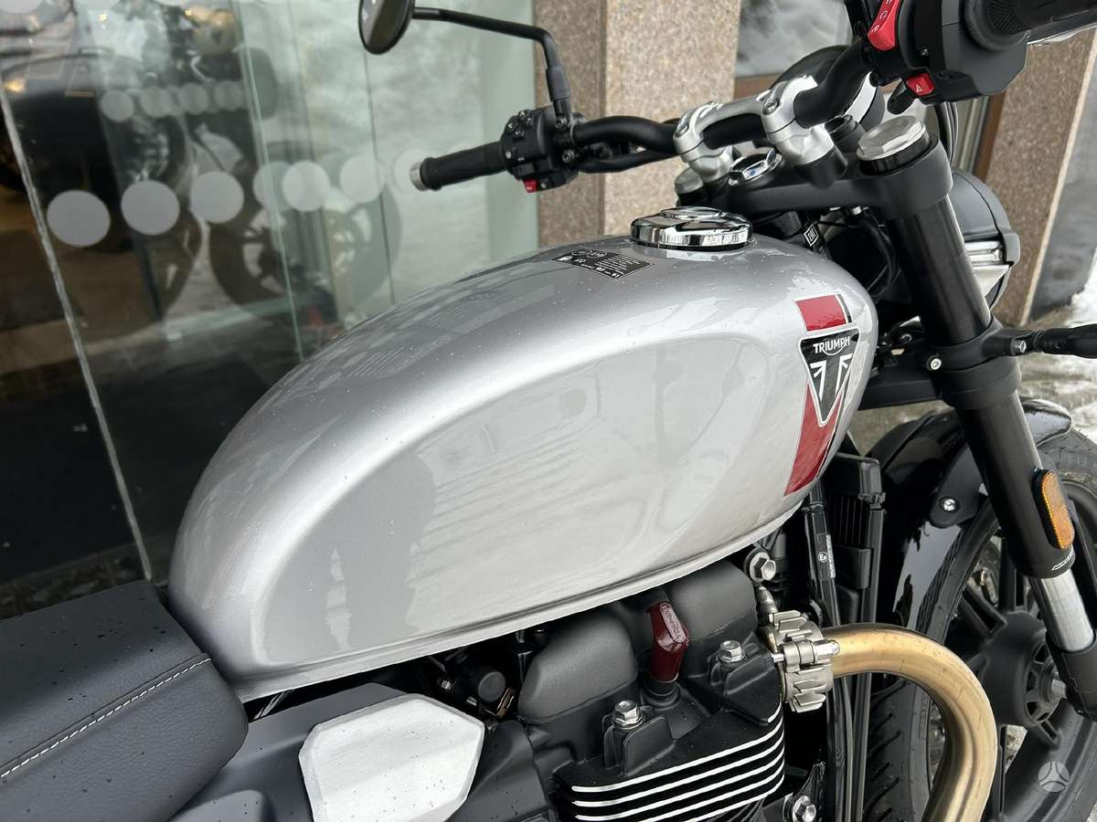 Triumph Speed Triple 900cc, street / klasikiniai
