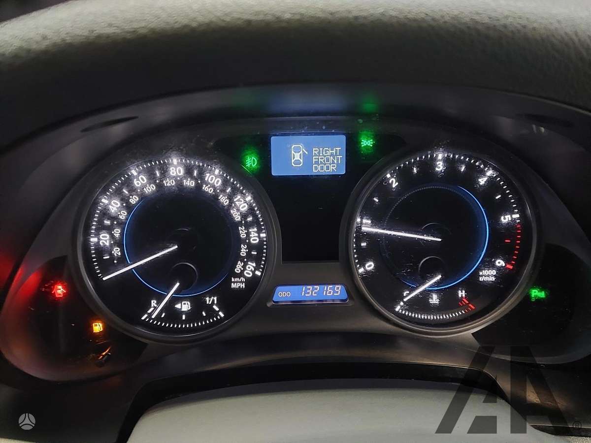 Lexus IS klasė
