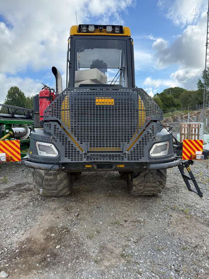 Ponsse Gazelle (F574), forwarders