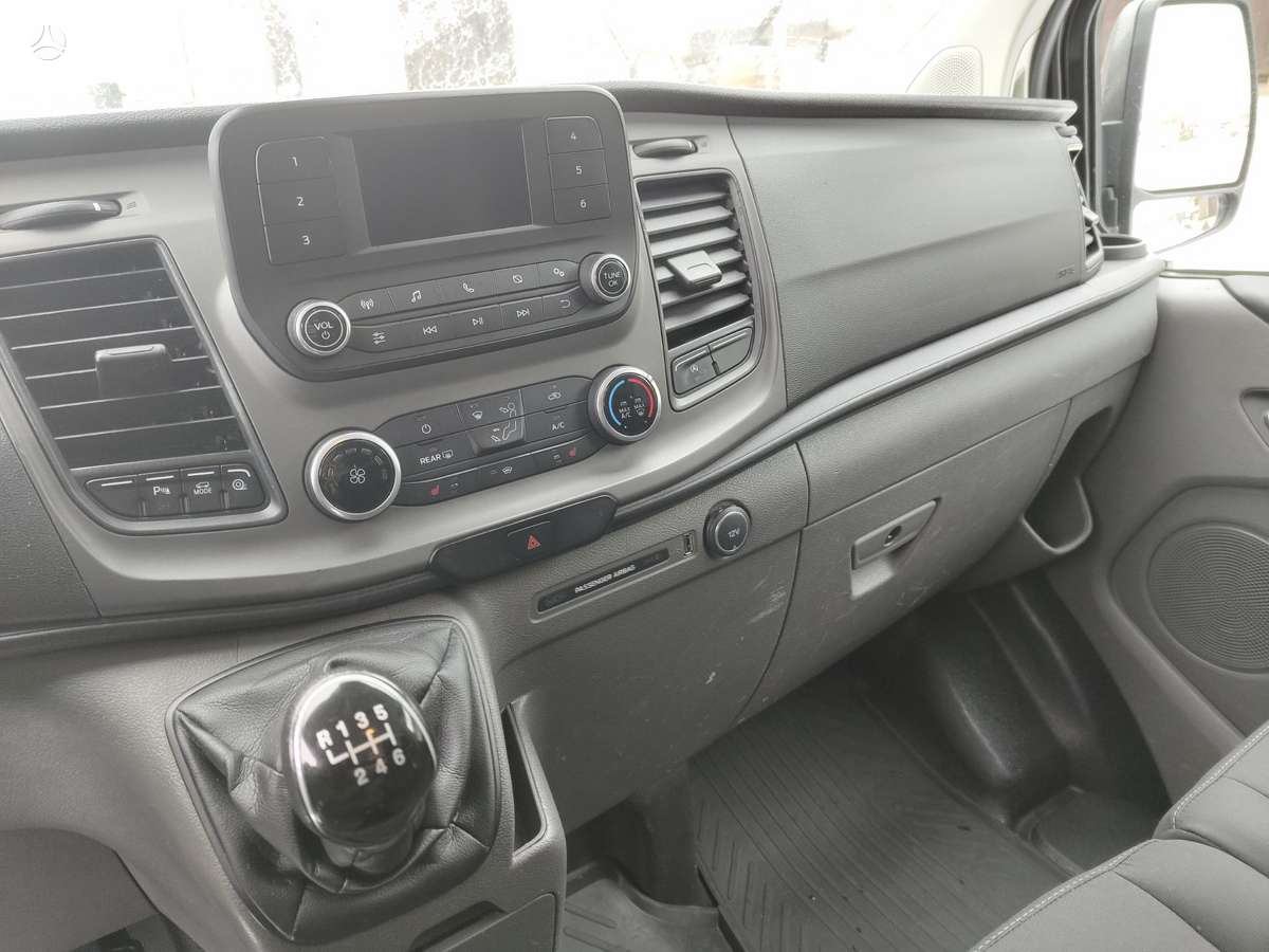 Ford Transit, 2019 11