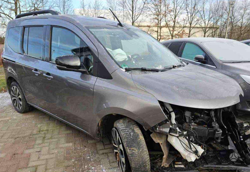 Renault Kangoo for parts