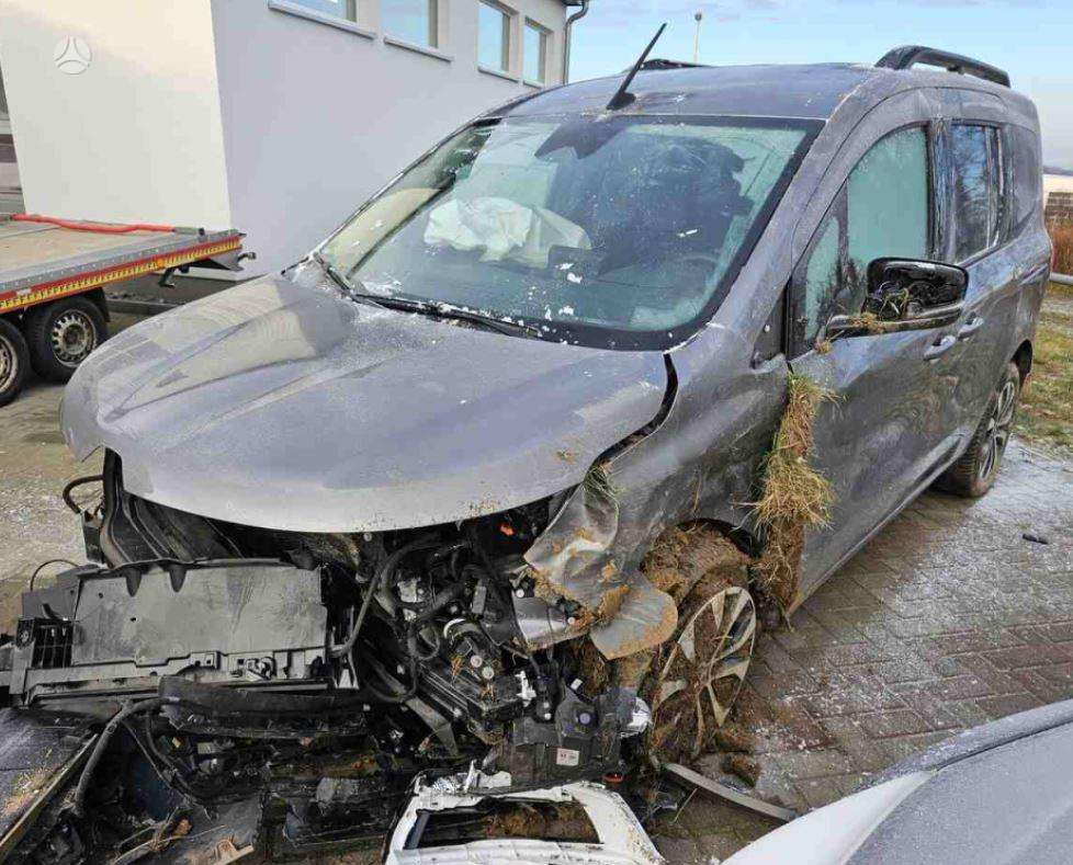 Renault Kangoo for parts
