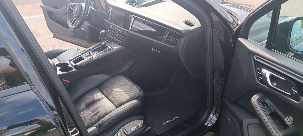 Porsche Macan - 9